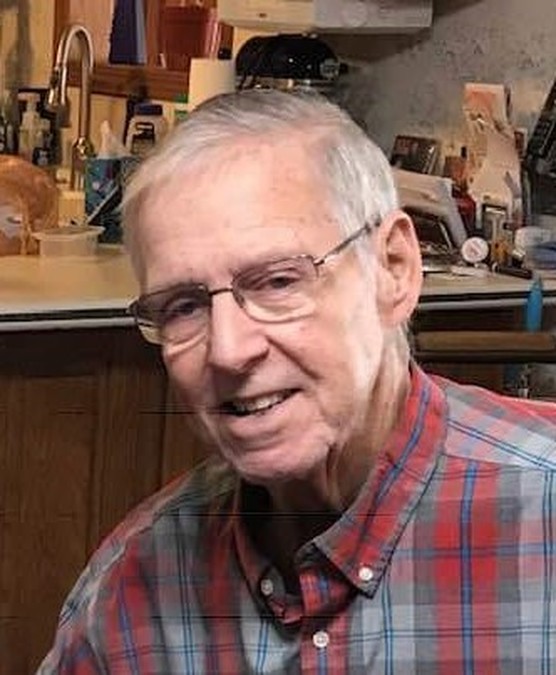 Robert Calhoun Obituary - West Bend, WI | Phillip Funeral Homes